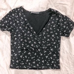 BRANDY MELVILLE NAVY FLORAL AMARA TOP